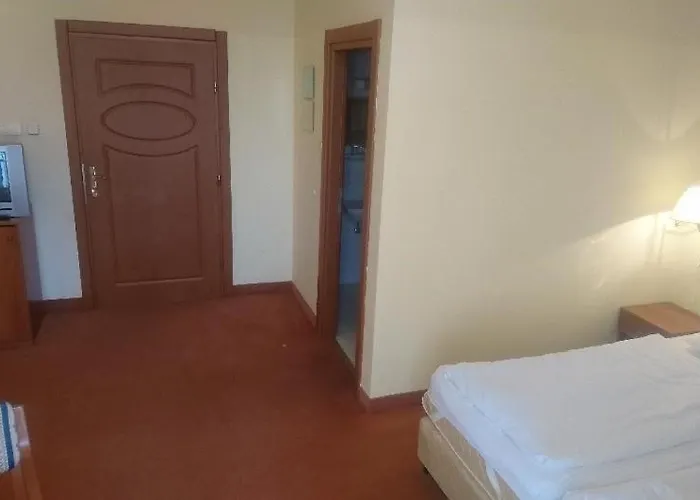 Ruzica- Glavna Zgrada I Depandanse 3*