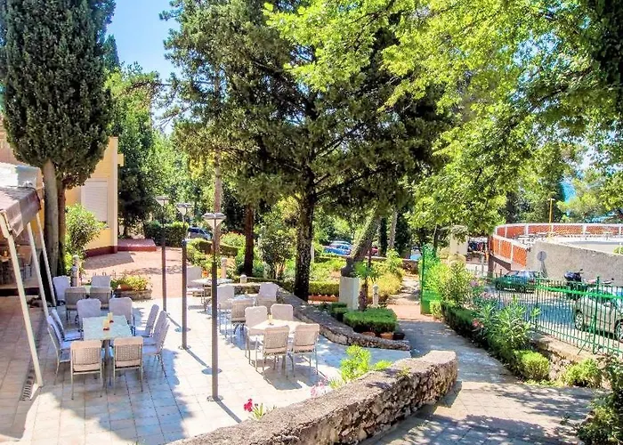 Ruzica- Glavna Zgrada I Depandanse 3*