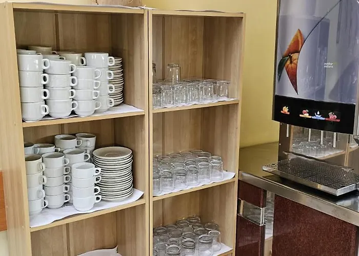Ruzica- Glavna Zgrada I Depandanse Otel