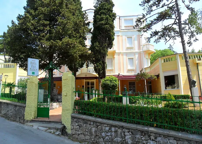 Ruzica- Glavna Zgrada I Depandanse Otel