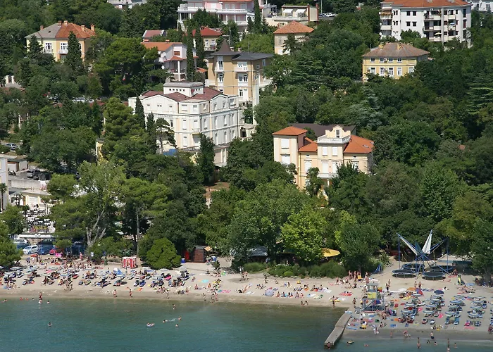 Ruzica- Glavna Zgrada I Depandanse 3* Crikvenica