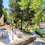 Ruzica- Glavna Zgrada I Depandanse 3*