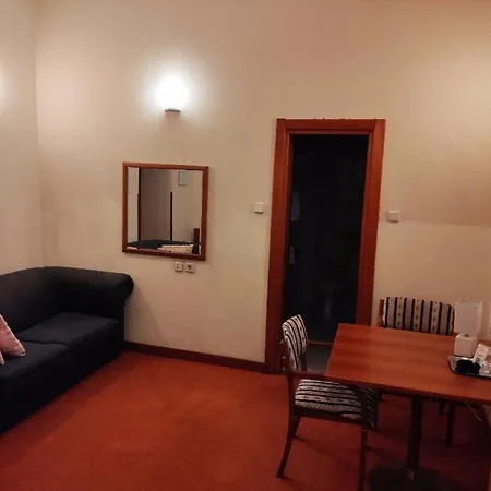 Ruzica- Glavna Zgrada I Depandanse Hotell Crikvenica