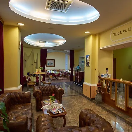 Hotel Ruzica- Glavna Zgrada I Depandanse Crikvenica