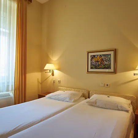 Ruzica- Glavna Zgrada I Depandanse 3* Crikvenica