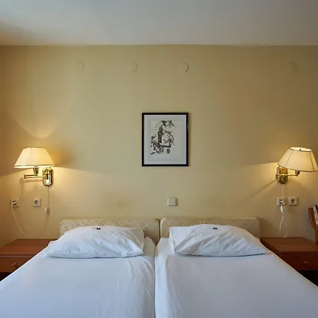 Hotel Ruzica- Glavna Zgrada I Depandanse 3*