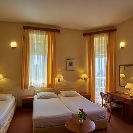 Ruzica- Glavna Zgrada I Depandanse Hotel Crikvenica