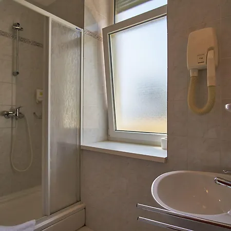 Hotel Ruzica- Glavna Zgrada I Depandanse 3*