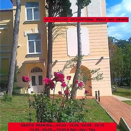 Ruzica- Glavna Zgrada I Depandanse 3* Crikvenica