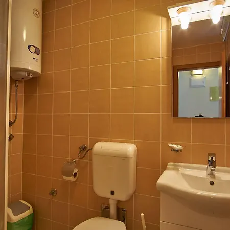 Ruzica- Glavna Zgrada I Depandanse Hotell Crikvenica