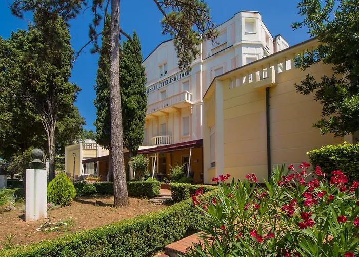 Ruzica- Glavna Zgrada I Depandanse Hotel 3*