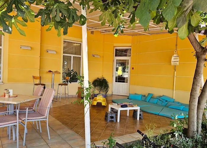 Ruzica- Glavna Zgrada I Depandanse 3* Crikvenica