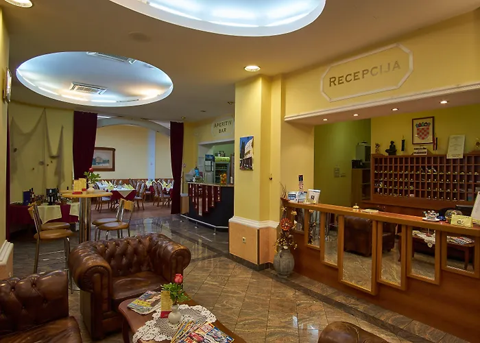 Hotel Ruzica- Glavna Zgrada I Depandanse Crikvenica