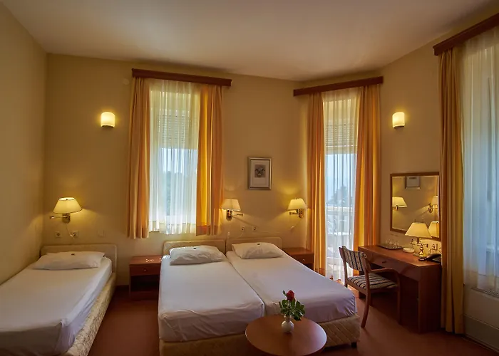 Ruzica- Glavna Zgrada I Depandanse Hotel Crikvenica