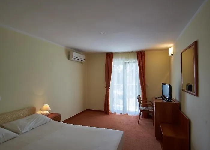 Ruzica- Glavna Zgrada I Depandanse 3* Crikvenica